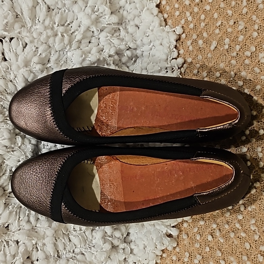 Clarks Slip-on Shoes - Picture 9 of 15